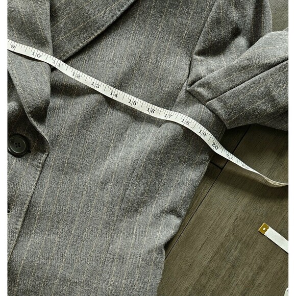 Pendleton Gray Pinstripe Virgin Wool Blazer Double Breasted Academia Size 12 - Picture 5 of 9